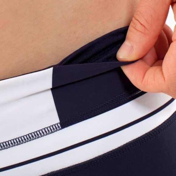 LULULEMON Run: Inspire Crop II Deep Indigo / Wide Bold Stripe Leggings Size 4 - Picture 7 of 15